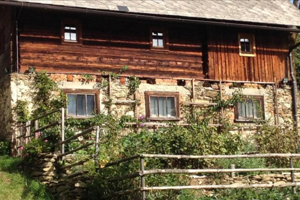 Charmantes Gaestehaus Am Waldrand In Alpiner Lage Siehe Auch Zweites Objekt Gaestewohnung In Altem Bauernhaus Stanz Im Murztal Luaran gambar